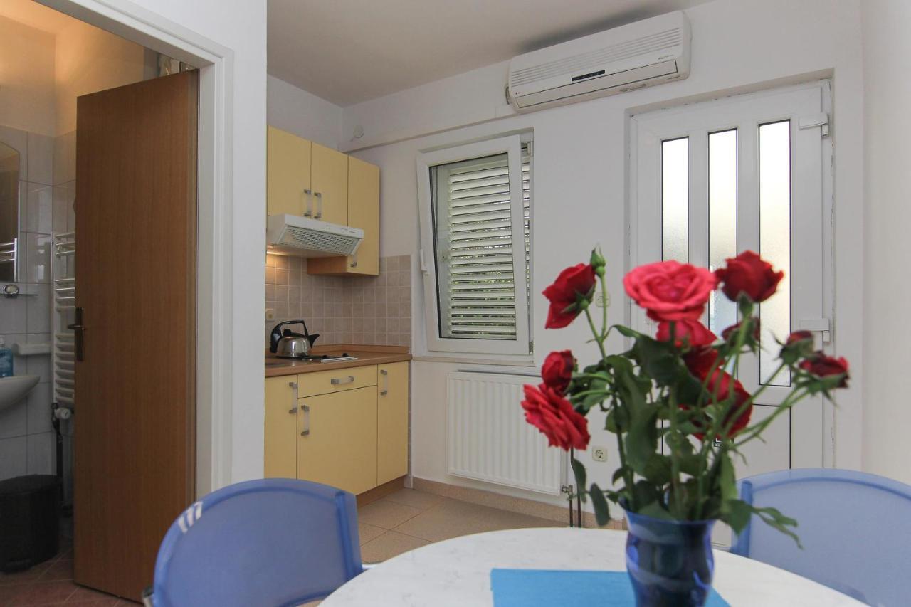 Apartments Villa Alex بوداكا المظهر الخارجي الصورة