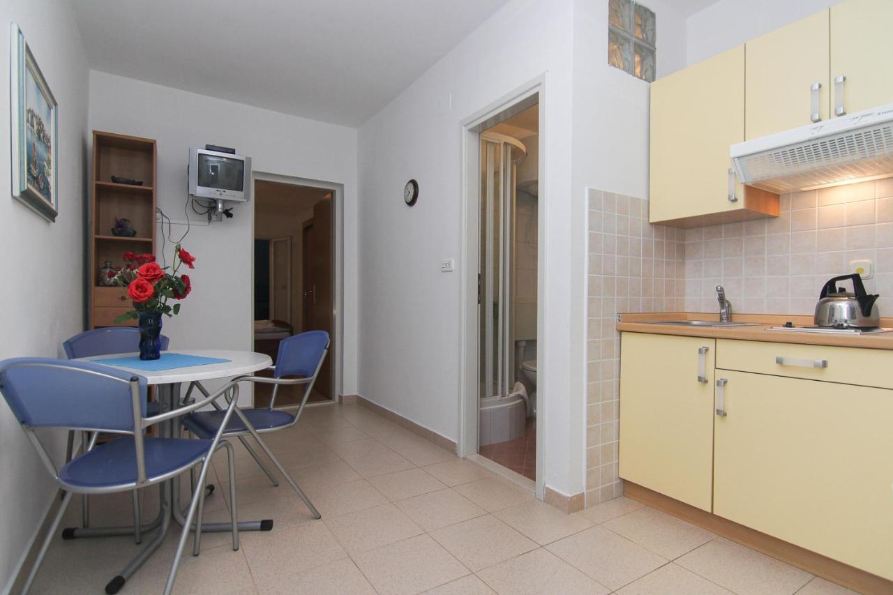 Apartments Villa Alex بوداكا المظهر الخارجي الصورة
