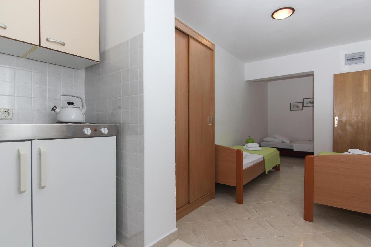 Apartments Villa Alex بوداكا المظهر الخارجي الصورة