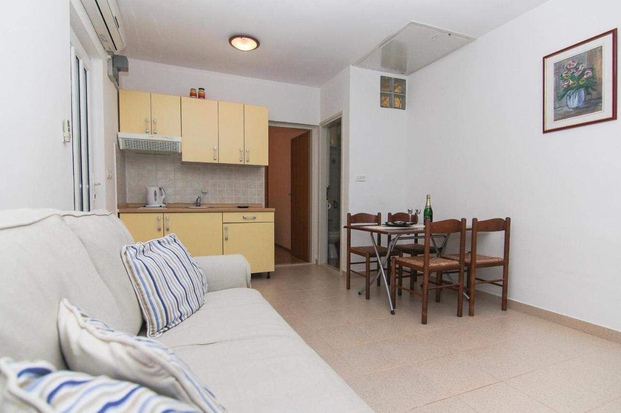 Apartments Villa Alex بوداكا المظهر الخارجي الصورة