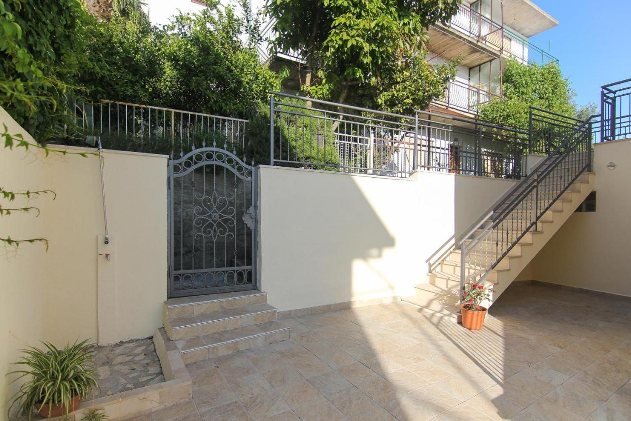 Apartments Villa Alex بوداكا المظهر الخارجي الصورة