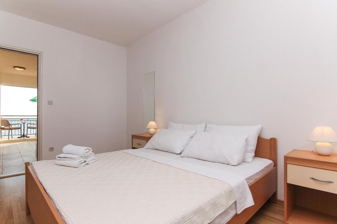 Apartments Villa Alex بوداكا المظهر الخارجي الصورة